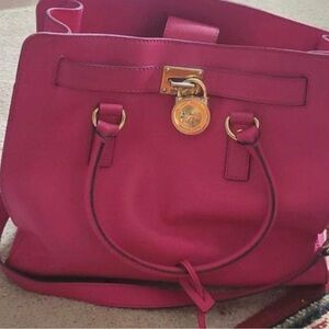 Michael Kors Pink Large Textured Leather Hamilton handbag. 14 x 13 x 5.